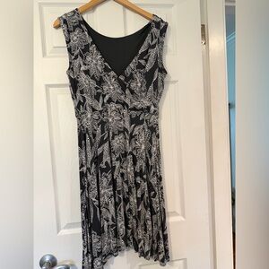 LOFT Monochrome Patterned dress